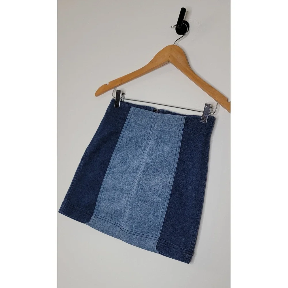 FREE PEOPLE Modern Femme Denim Mini Two Tone Stretch Jean Skirt Size 0